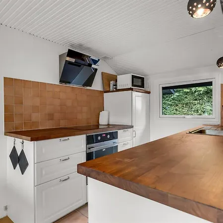 Blandina - 500m From The Sea By Interhome