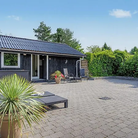 Blandina - 500m From The Sea By Interhome Bøtø By